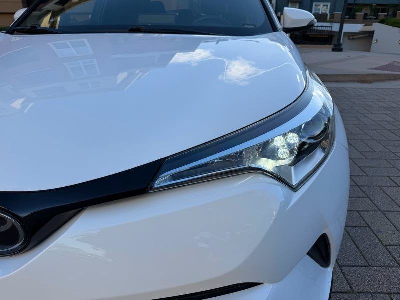 Used 2019 Toyota C-HR LE FWD image 18