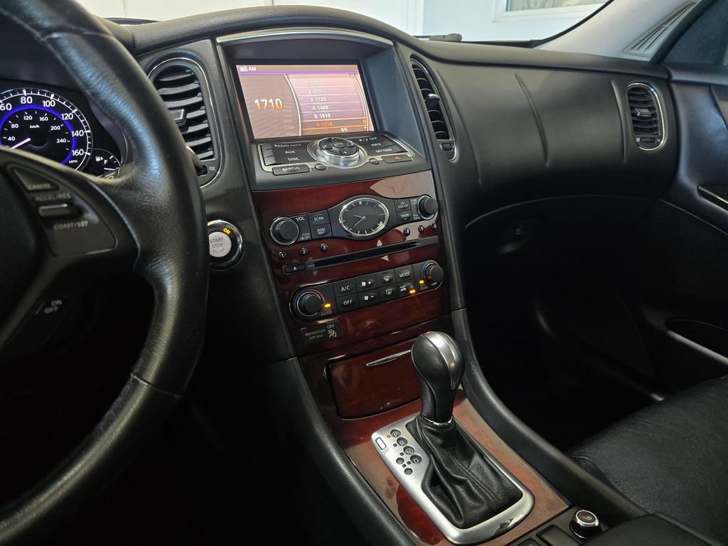 Used 2016 INFINITI QX50 AWD w/ Premium Package image 14