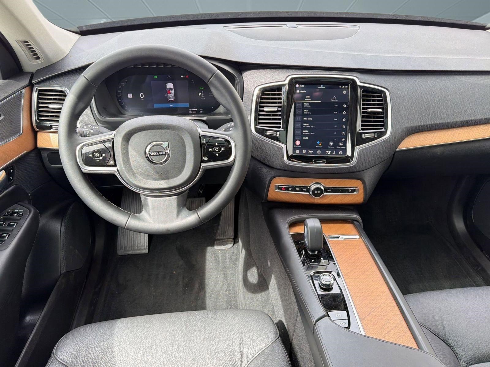 Used 2024 Volvo XC90 T8 Plus w/ Protection Package Premier image 27