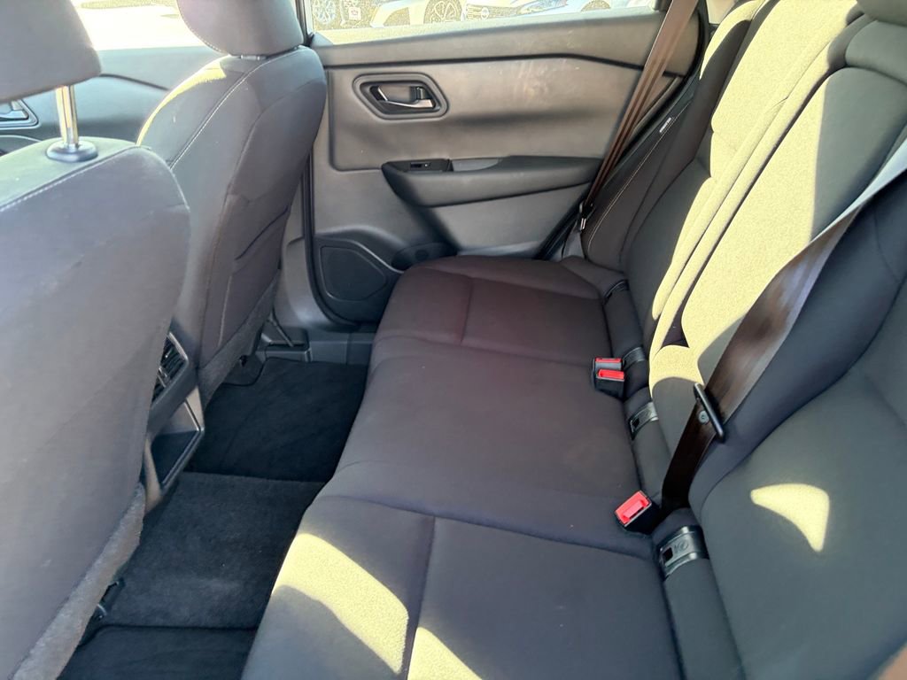 Certified 2025 Nissan Rogue S FWD image 22
