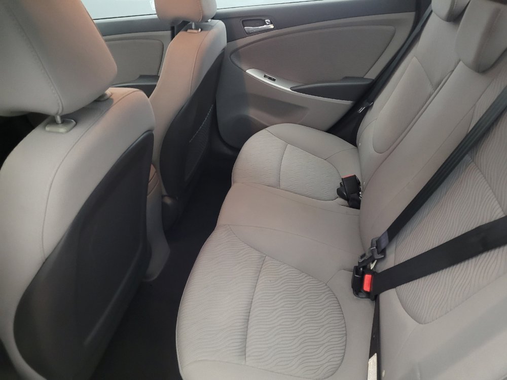 Used 2014 Hyundai Accent GLS w/ Option Group 2 image 18