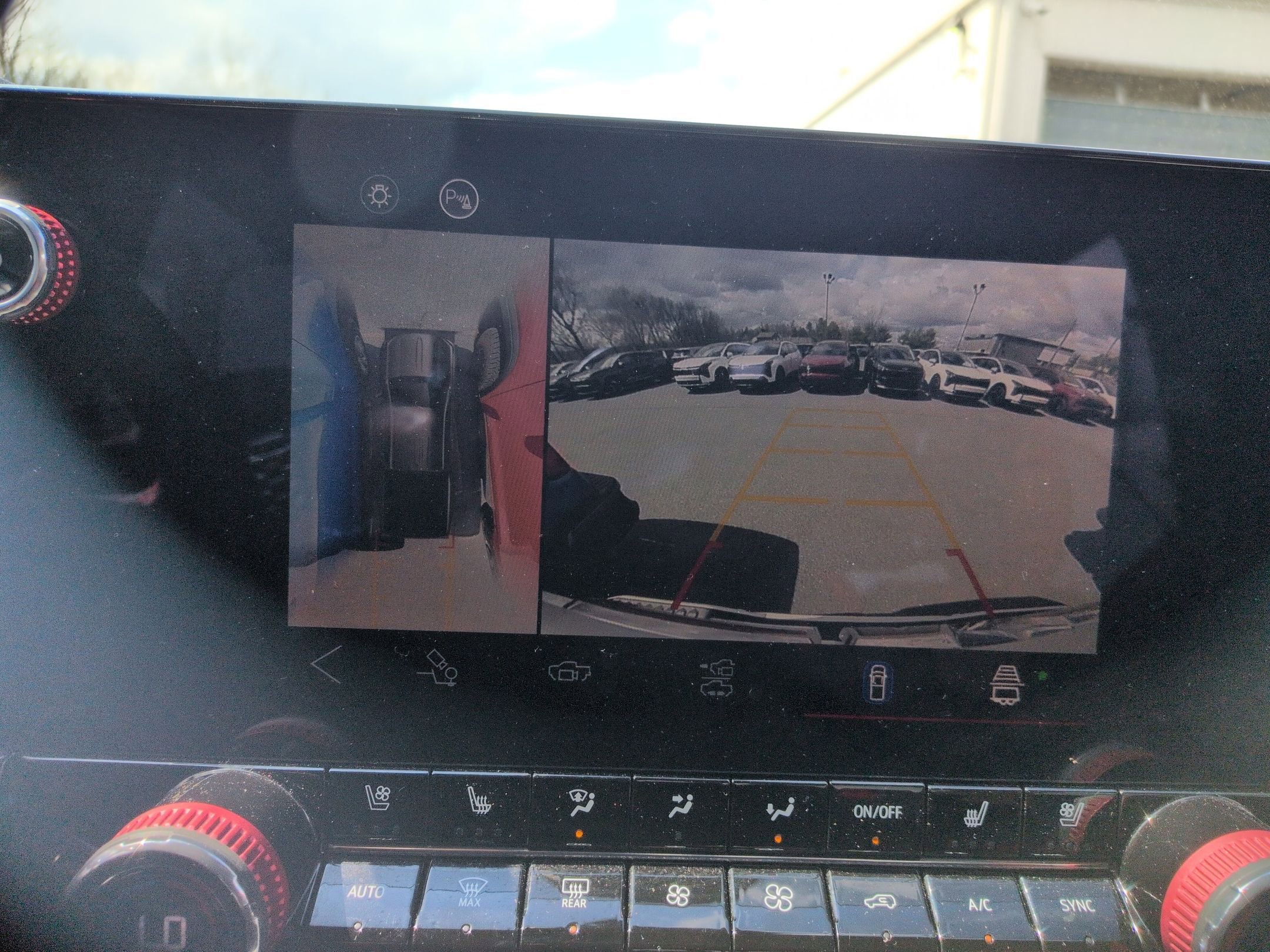 Used 2024 GMC Canyon AT4X image 11