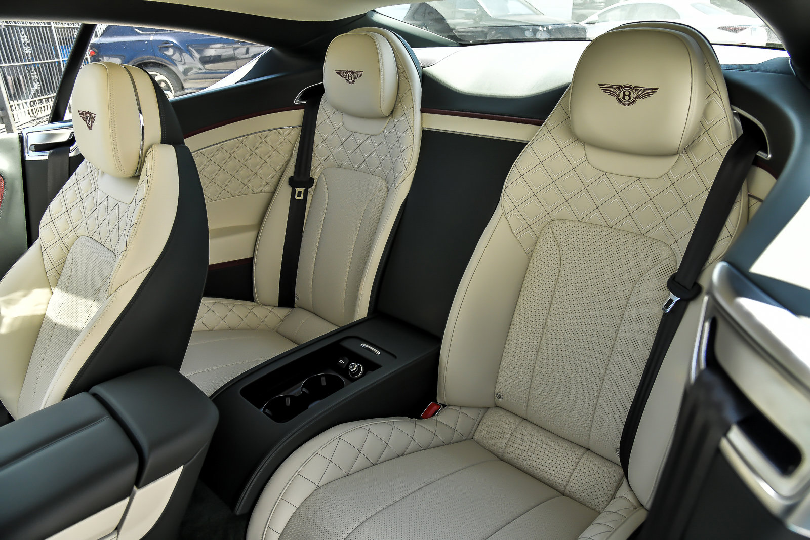 Used 2024 Bentley Continental GT Mulliner image 32