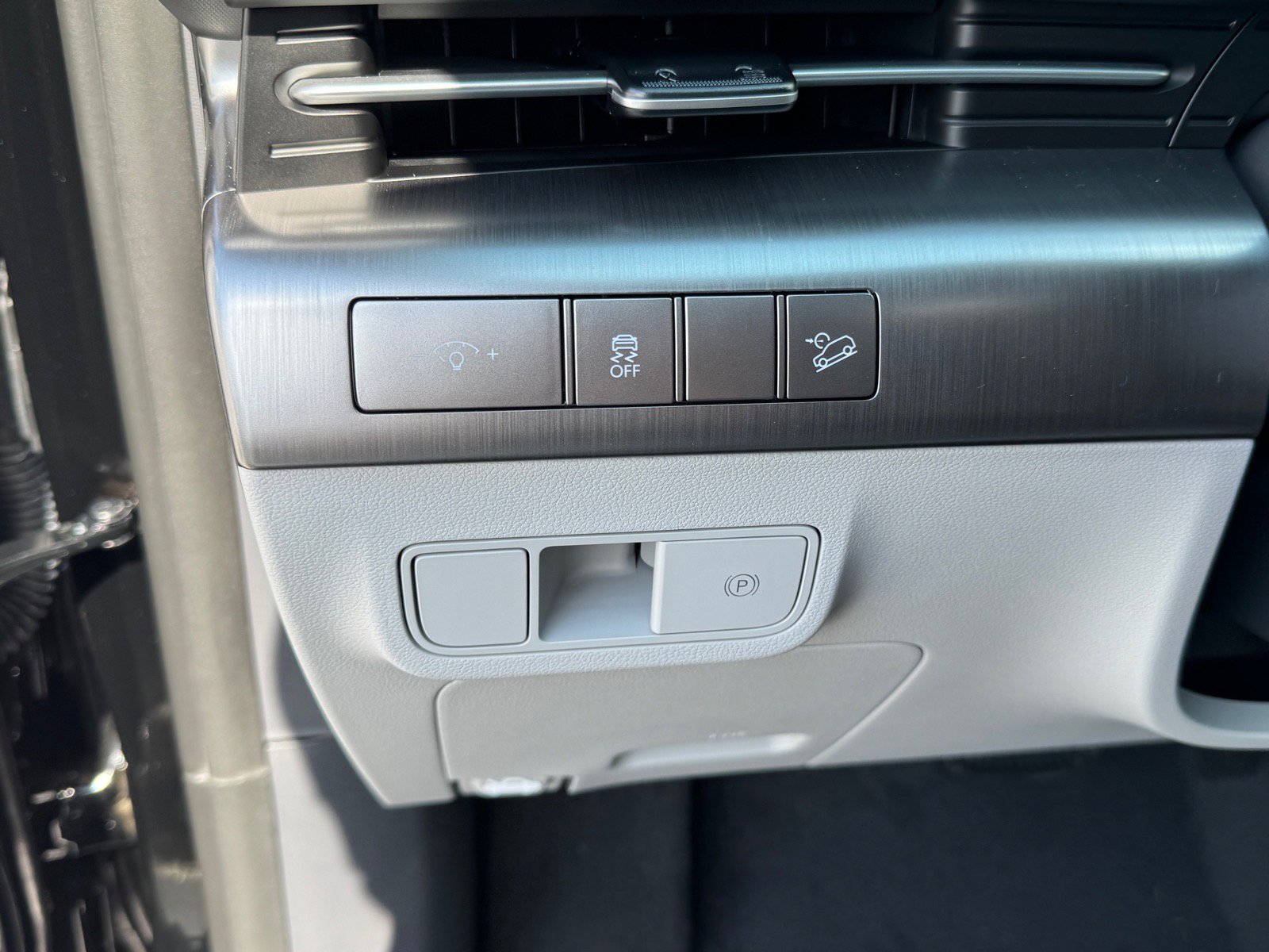 New 2026 Hyundai Kona SEL Premium image 17