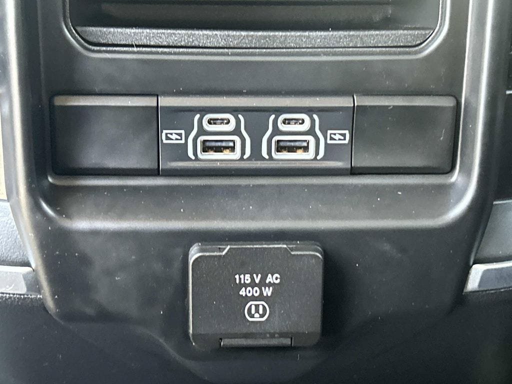 Used 2021 RAM 1500 Laramie w/ Off Road Group AWD/4WD image 21