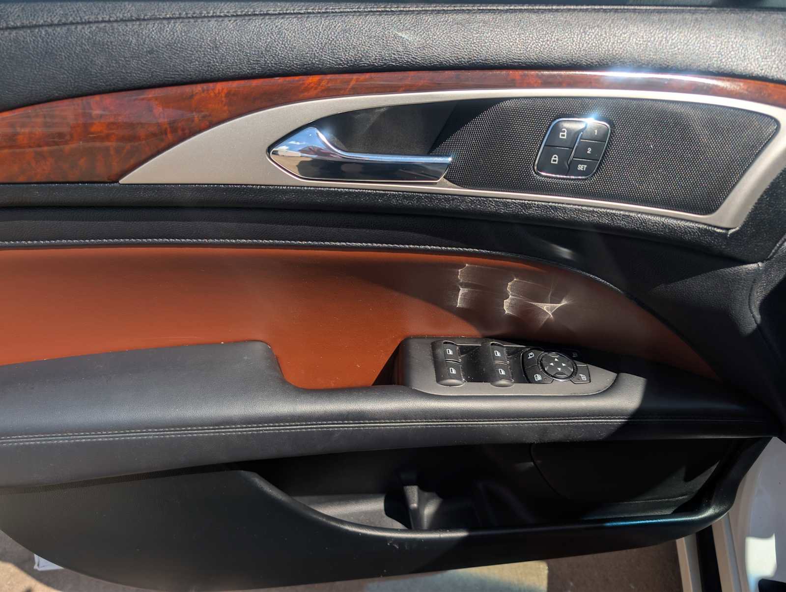 Used 2017 Lincoln MKZ Reserve image 19