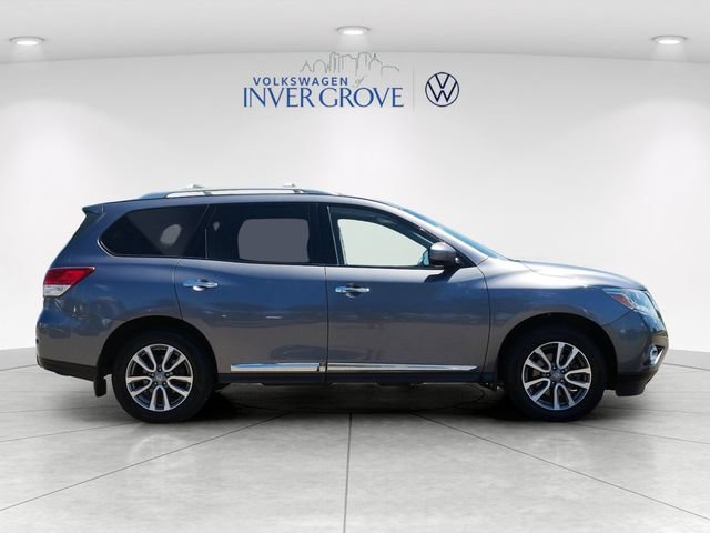 Used 2015 Nissan Pathfinder SL w/ Trailer Tow Package FWD image 8