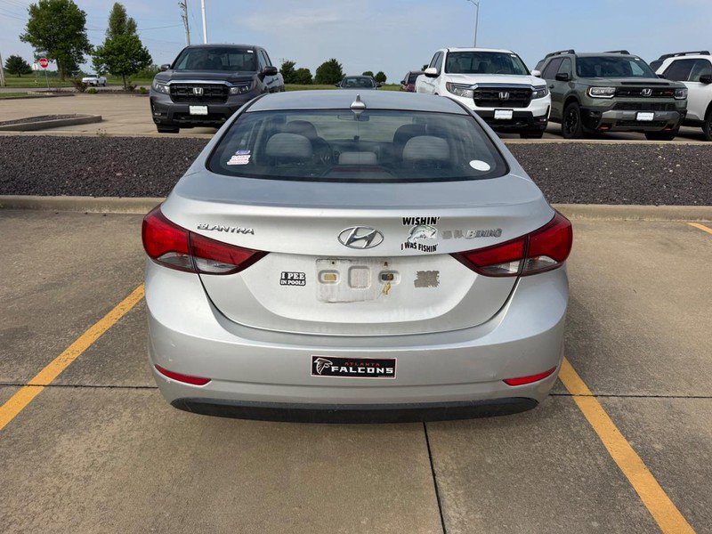 Used 2016 Hyundai Elantra SE image 3