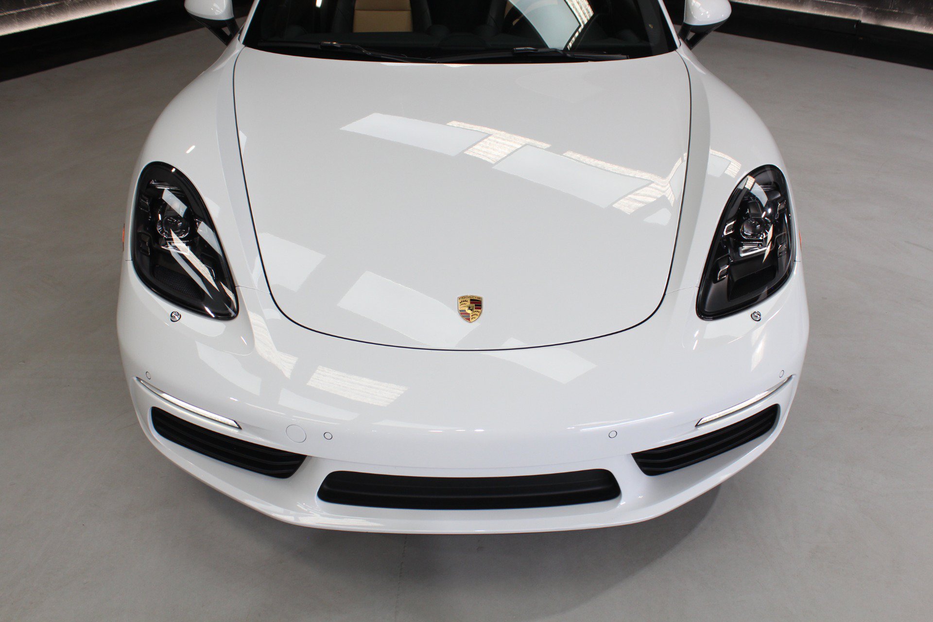 Used 2021 Porsche 718 Boxster w/ Premium Package RWD image 17