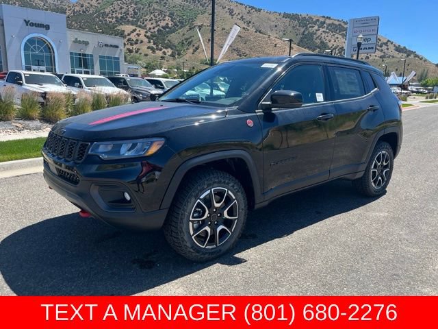 New 2026 Jeep Compass Trailhawk w/ Sun, Sound & Navigation Group AWD/4WD image 8
