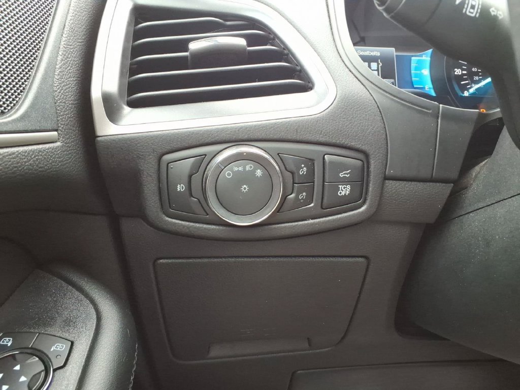 Certified 2024 Ford Edge SEL w/ Convenience Package AWD/4WD image 14