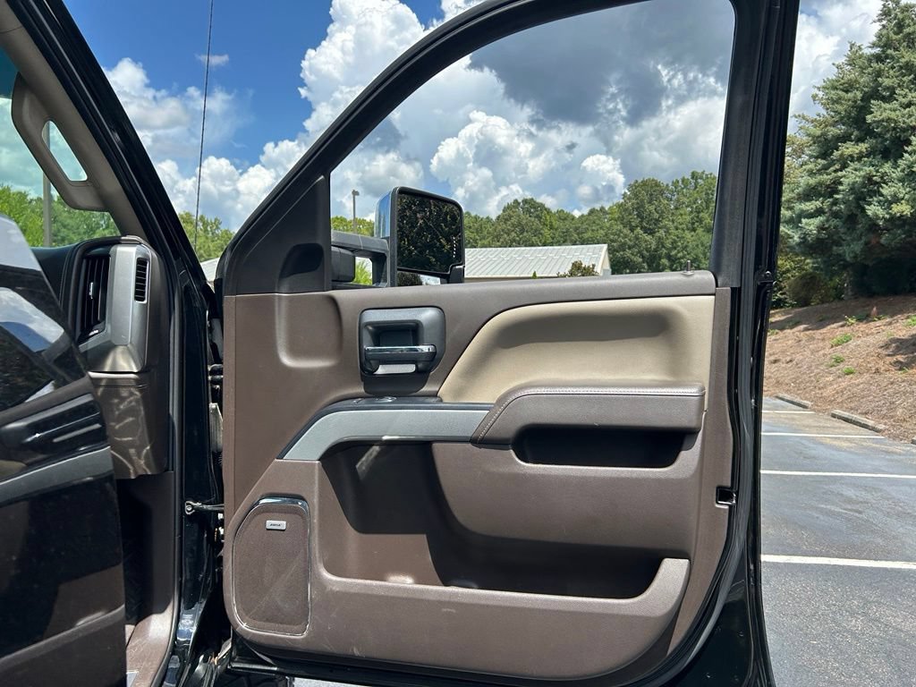 Used 2018 Chevrolet Silverado 2500 LTZ w/ Duramax Plus Package AWD/4WD image 65