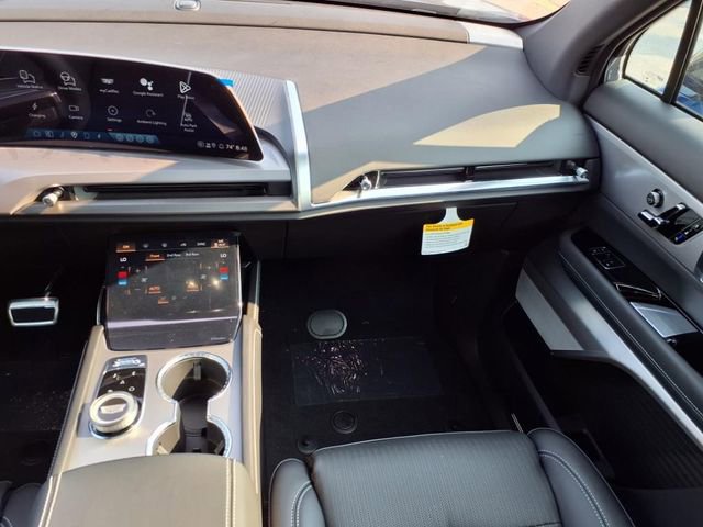 New 2026 Cadillac Vistiq Sport image 17