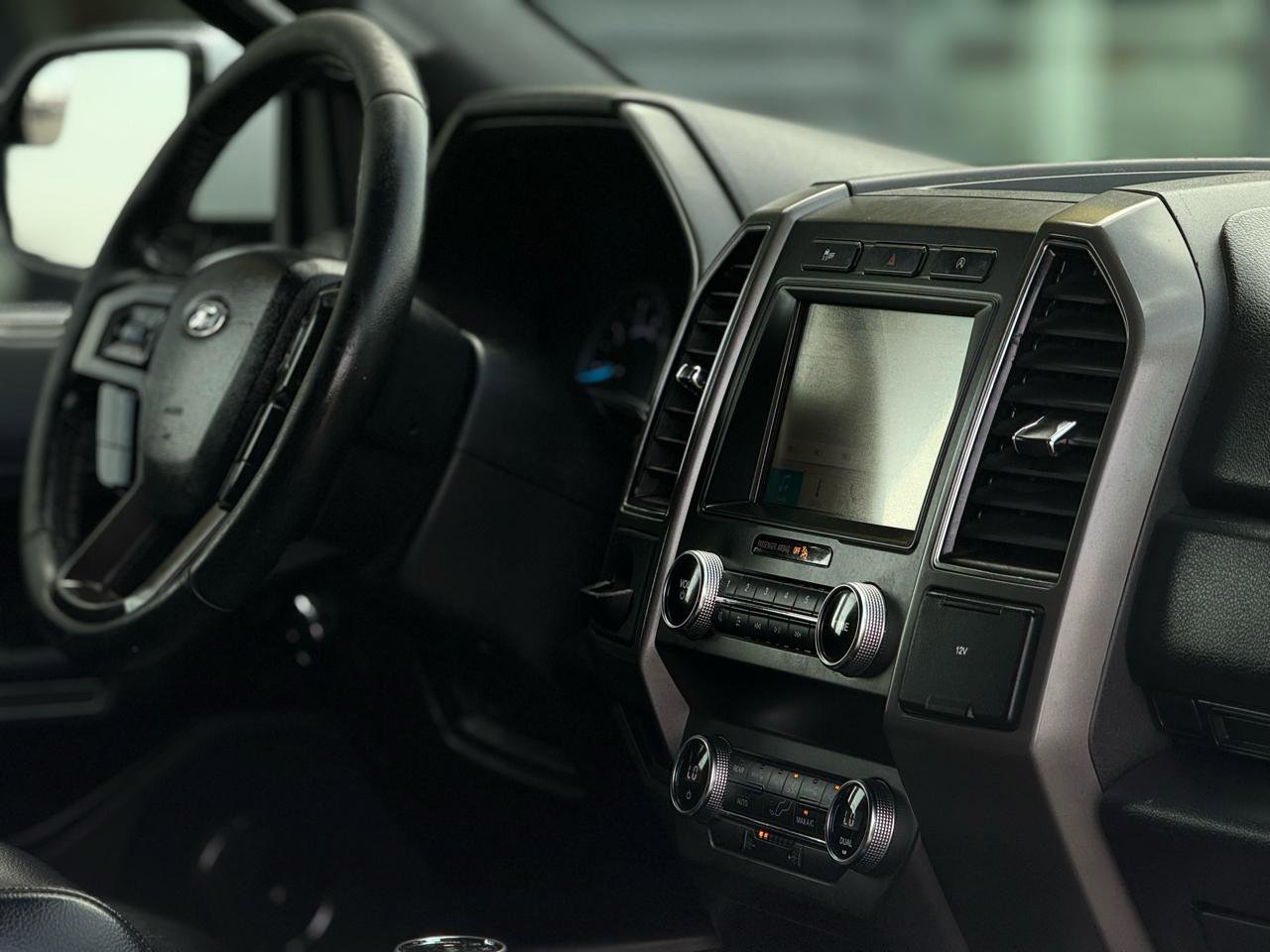 Used 2019 Ford Expedition XLT w/ Equipment Group 201A RWD image 15