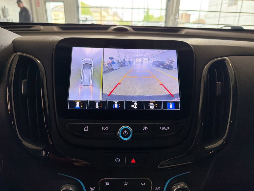 Used 2023 Chevrolet Equinox RS image 11