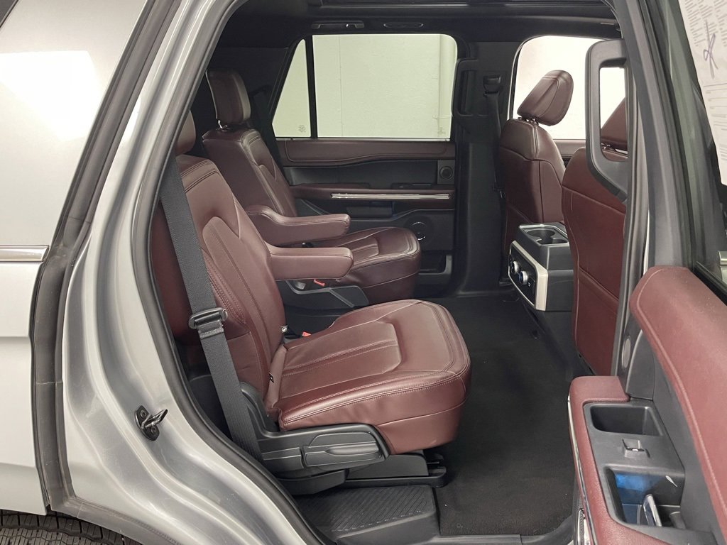 Used 2023 Ford Expedition Limited image 14