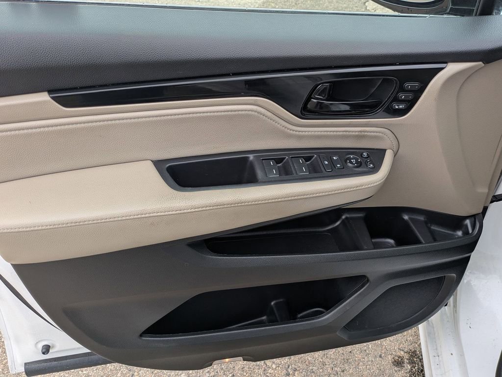 Used 2023 Honda Odyssey Elite image 10