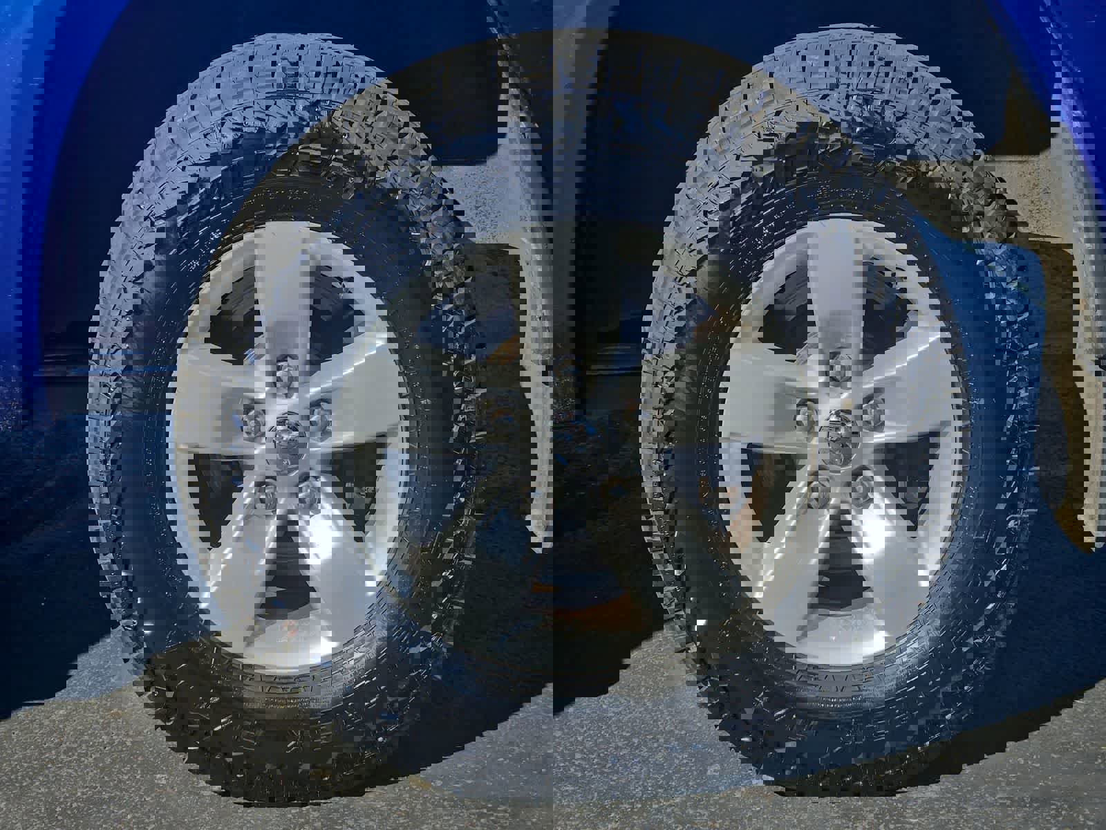 Used 2017 RAM 1500 Outdoorsman image 13