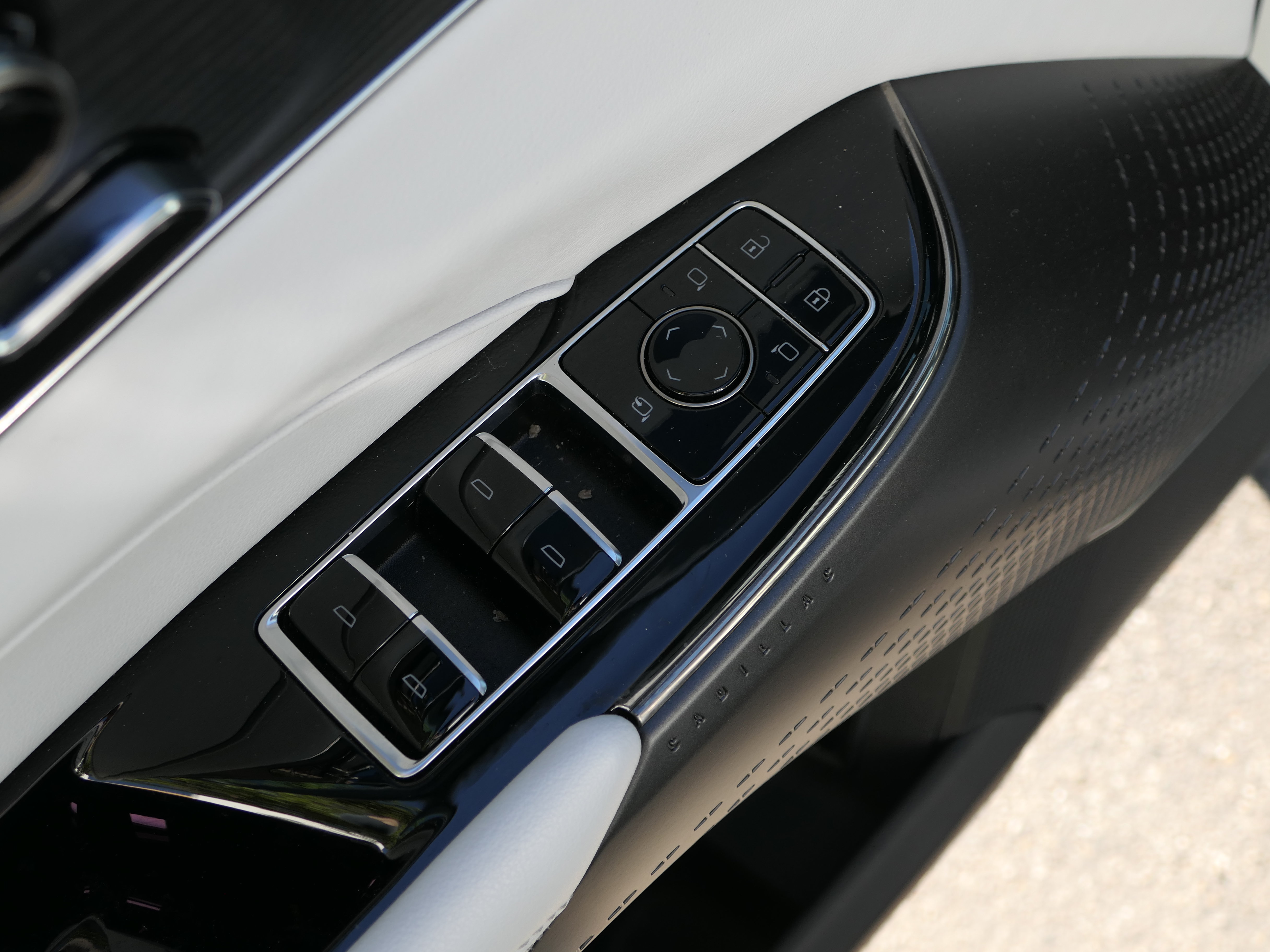 Certified 2024 Cadillac Lyriq Sport AWD/4WD image 16