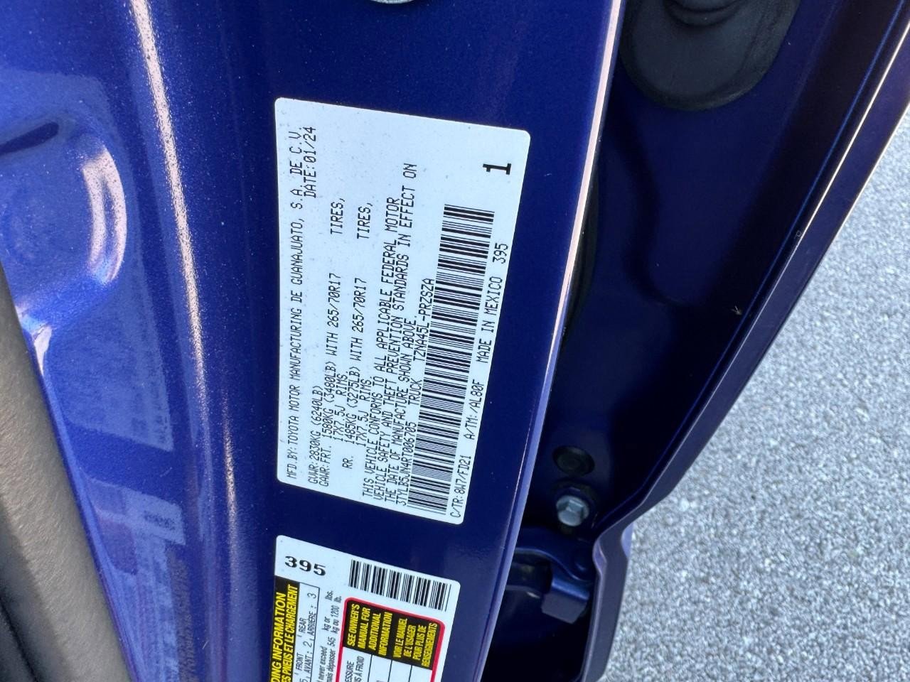 Used 2024 Toyota Tacoma TRD Off-Road image 23