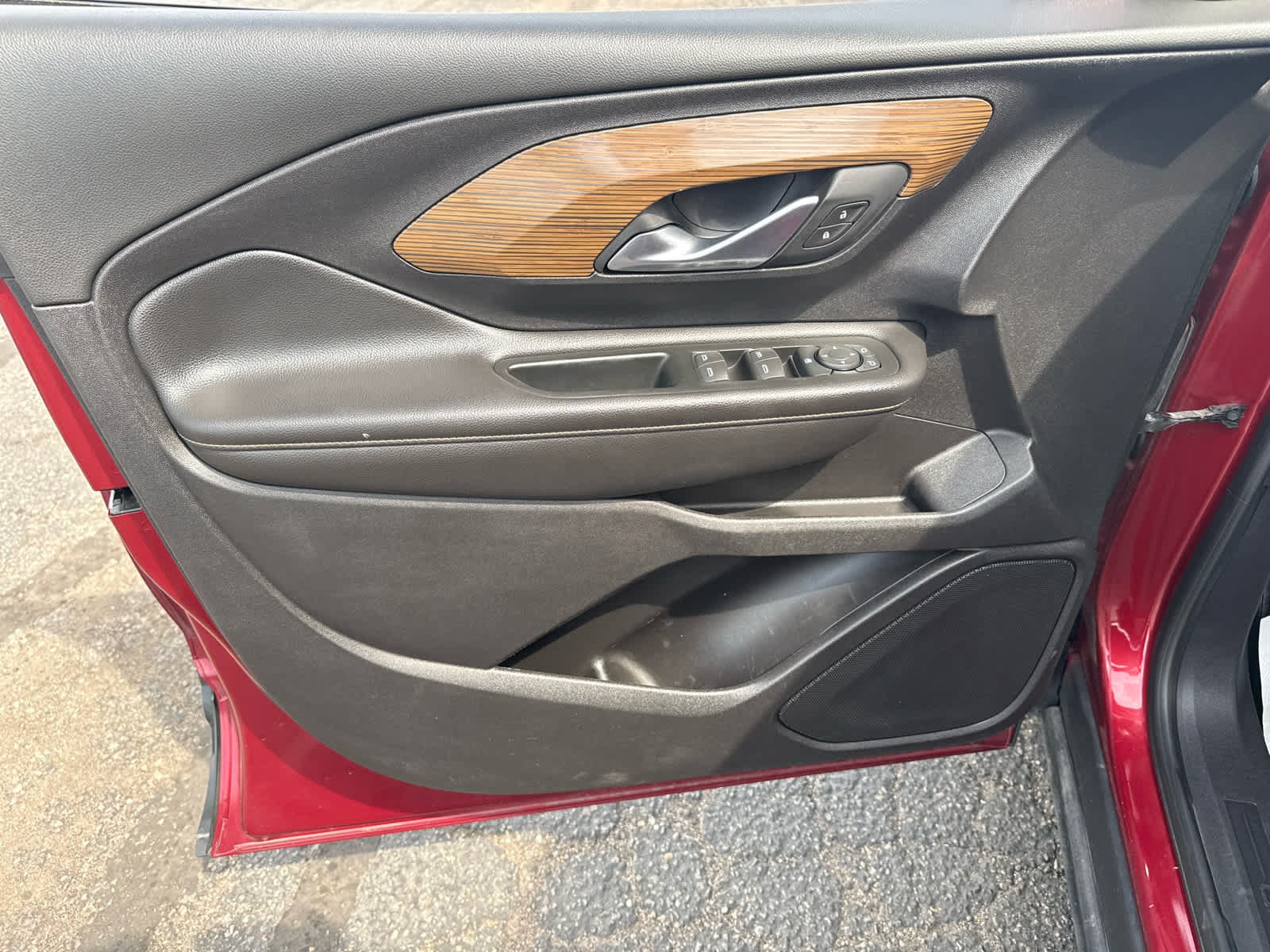 Used 2018 GMC Terrain SLE w/ Driver Convenience Package FWD image 12