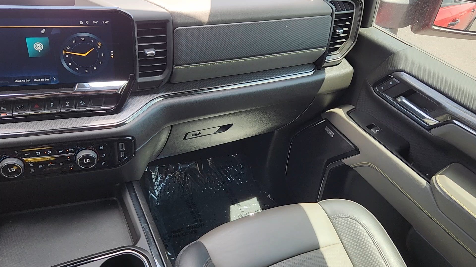 Used 2024 Chevrolet Silverado 2500 ZR2 w/ Technology Package AWD/4WD image 6