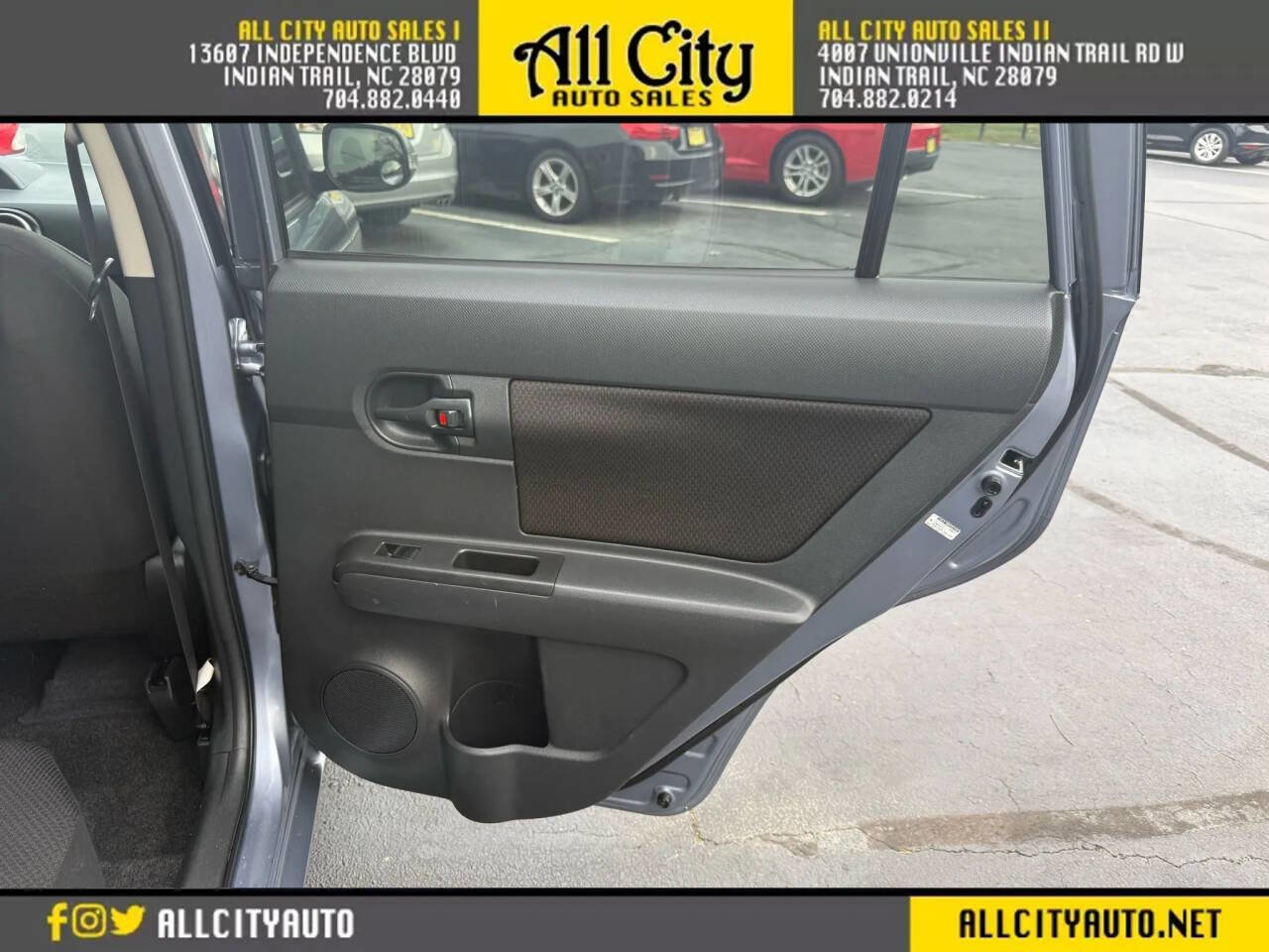 Used 2010 Scion xB image 16