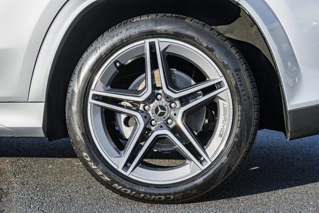 Certified 2025 Mercedes-Benz GLS 450 4MATIC image 19