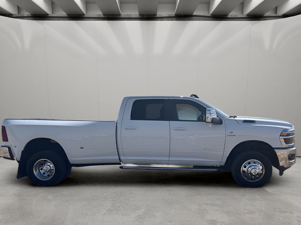 Used 2025 RAM 3500 Laramie image 6