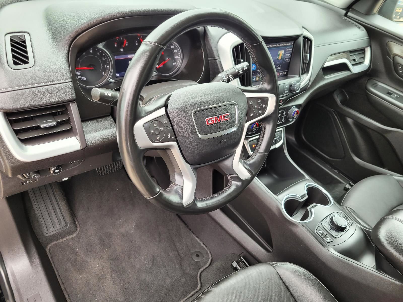 Used 2024 GMC Terrain SLT image 23