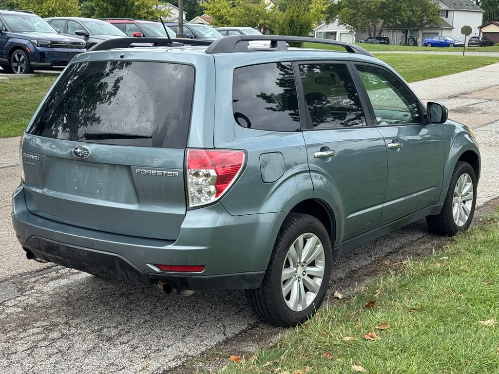 Used 2011 Subaru Forester 2.5X Premium w/ All-Weather Pkg AWD/4WD image 5