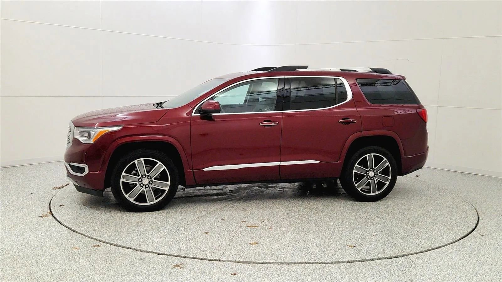 Used 2017 GMC Acadia Denali w/ Technology Package image 4