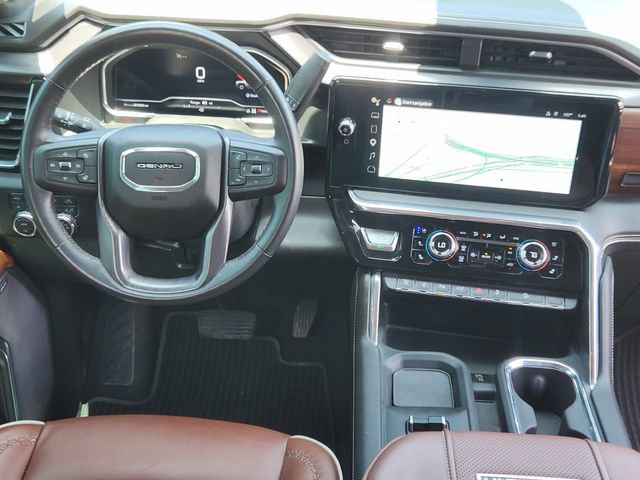 Used 2024 GMC Sierra 3500 Denali Ultimate AWD/4WD image 28