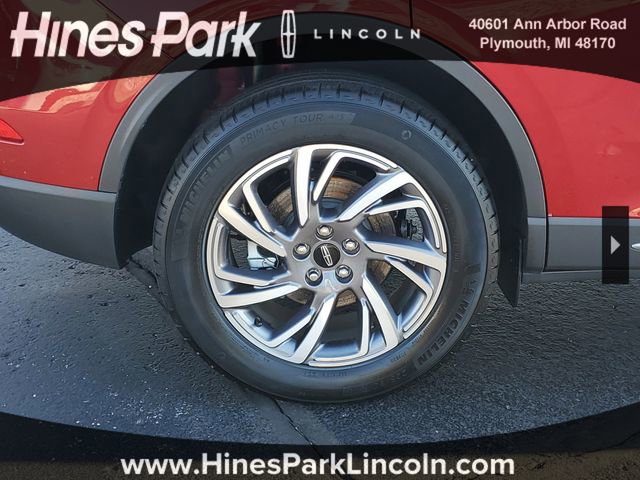 Used 2023 Lincoln Corsair AWD image 5
