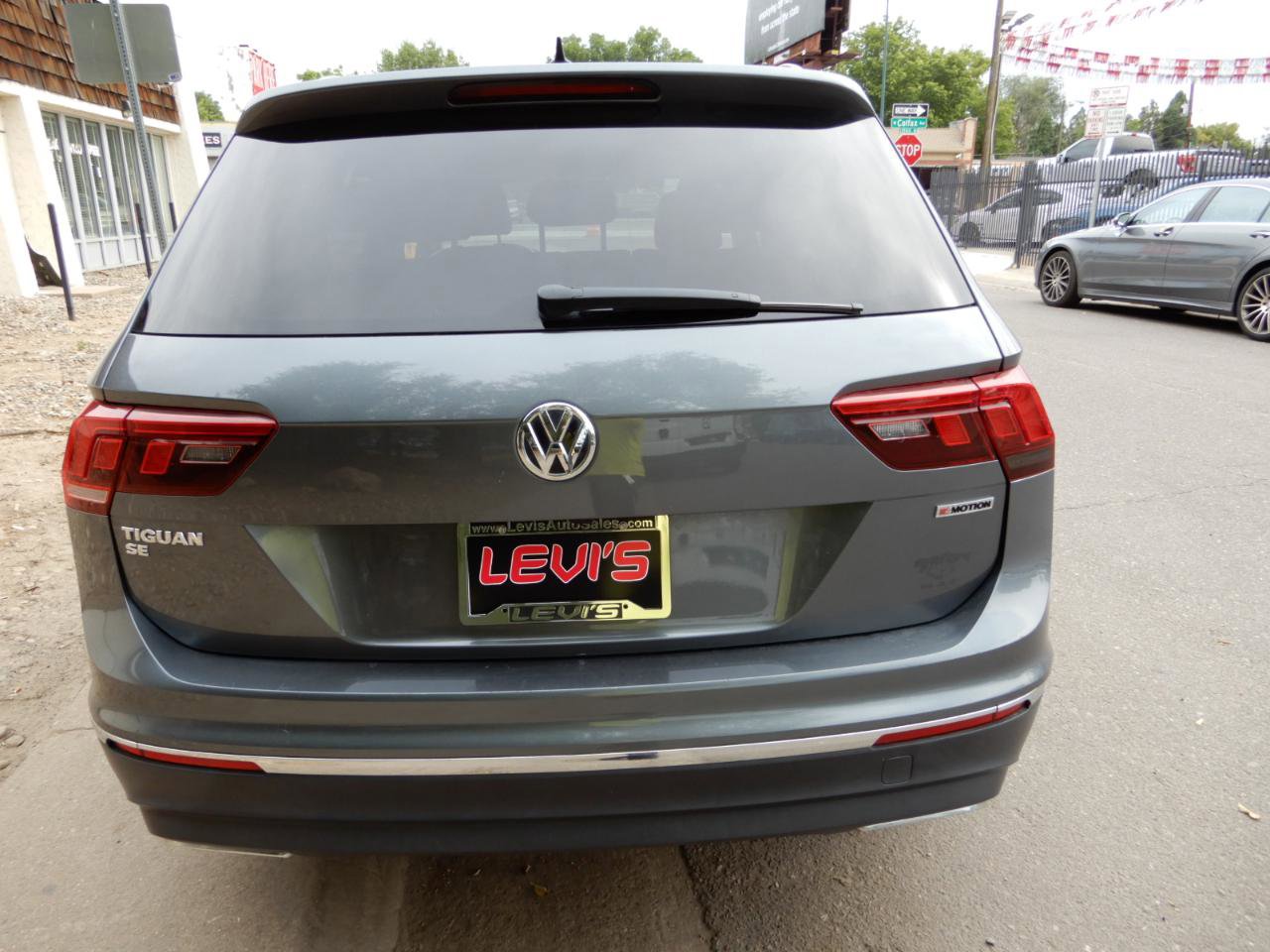 Used 2021 Volkswagen Tiguan SEL AWD/4WD image 6