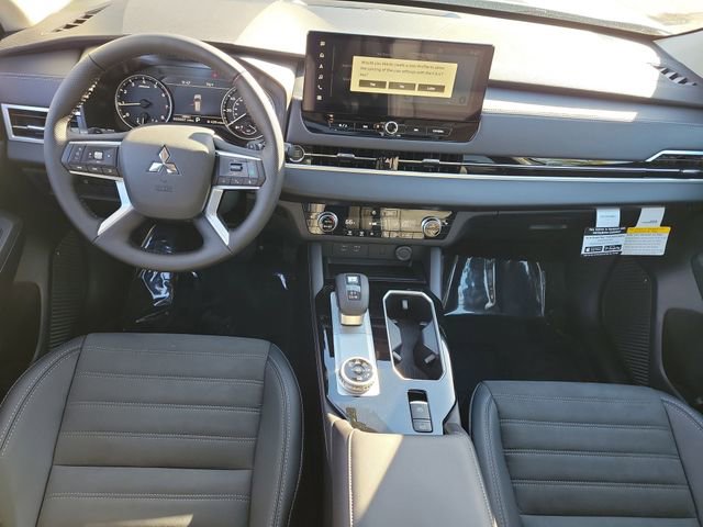 New 2026 Mitsubishi Outlander AWD image 17