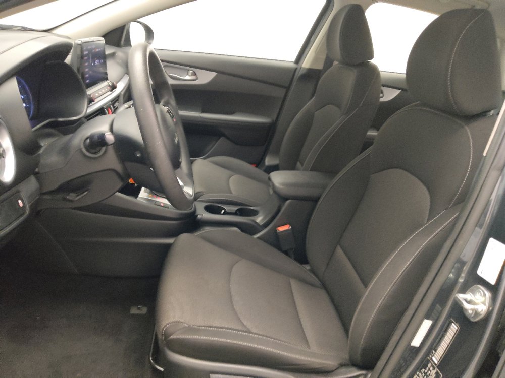 Used 2023 Kia Forte LXS image 17