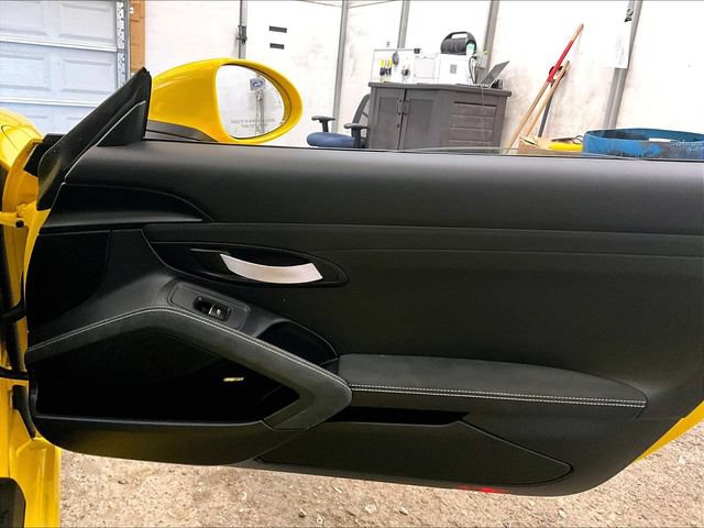 Used 2022 Porsche 718 Cayman GT4 RWD image 23