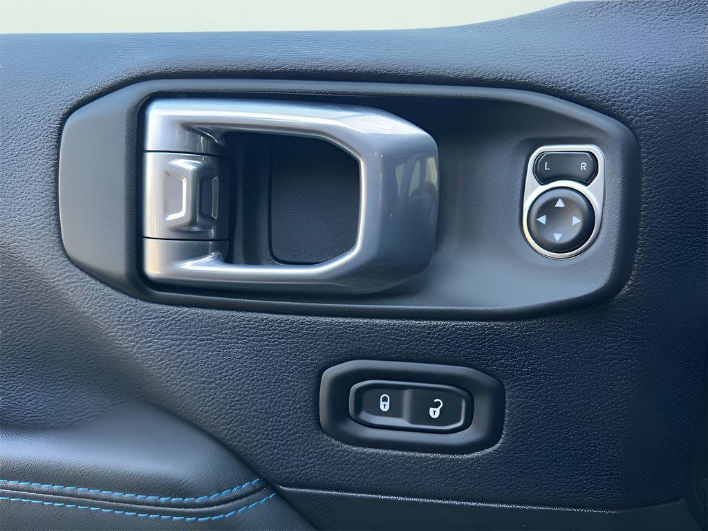 Used 2024 Jeep Wrangler High Altitude image 22
