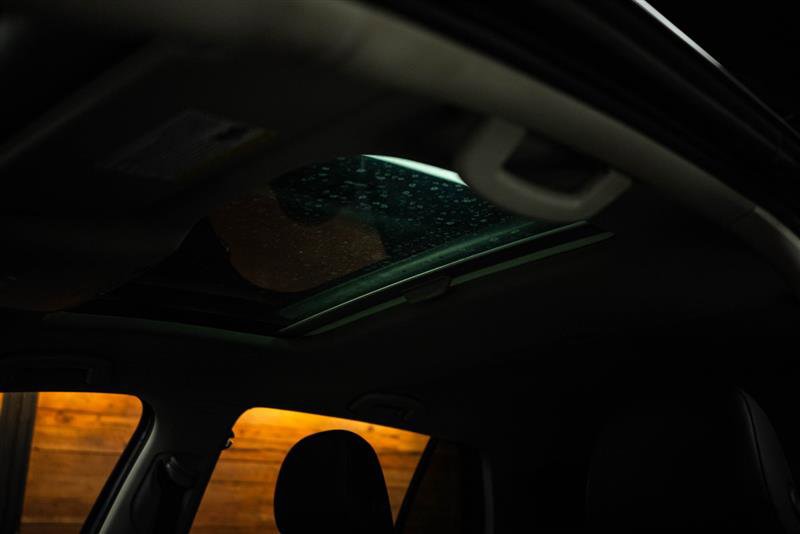 Used 2020 Volkswagen Golf 4-Door image 24