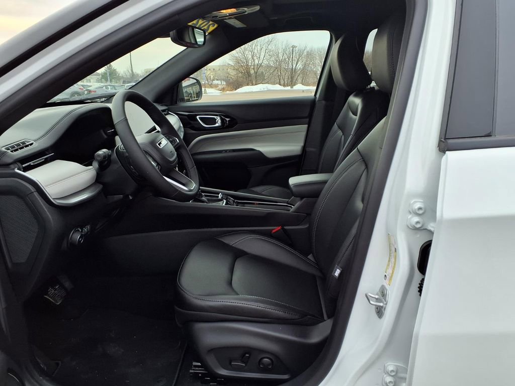 New 2026 Jeep Compass Limited w/ Sun, Sound & Navigation Group AWD/4WD image 15