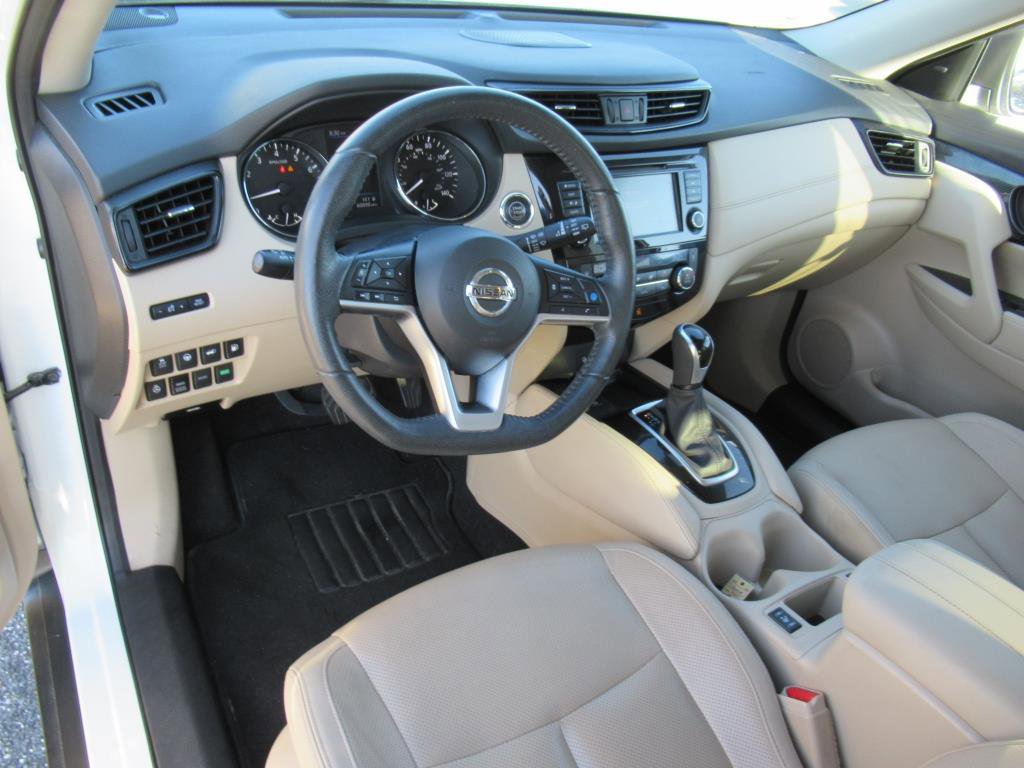 Used 2020 Nissan Rogue SL w/ Premium Package AWD/4WD image 15