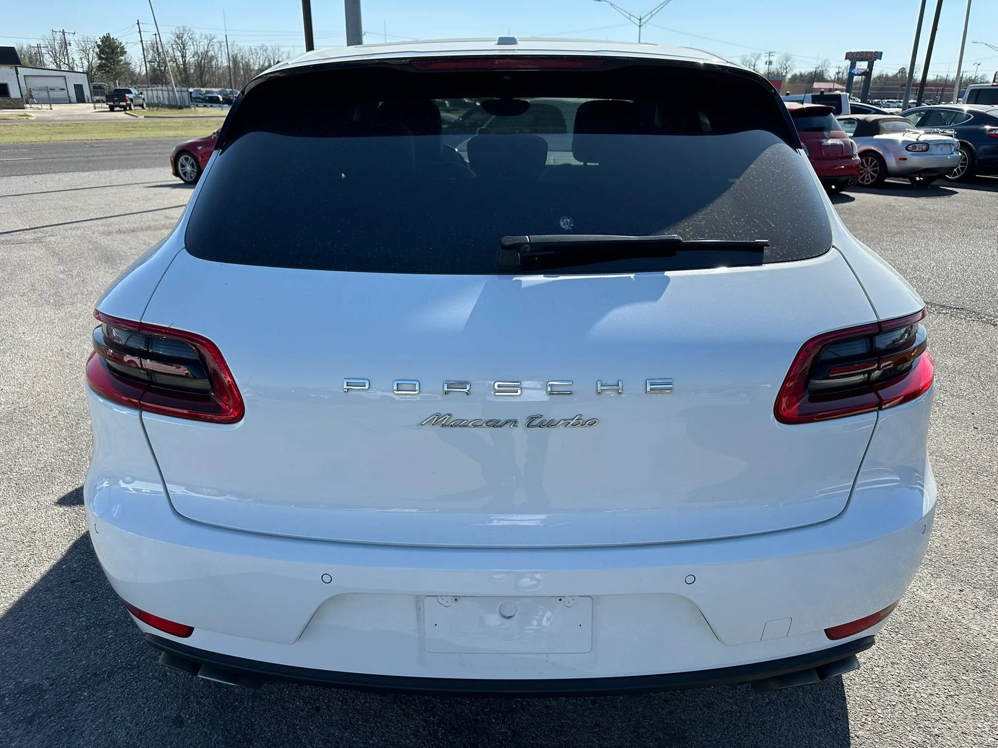 Used 2015 Porsche Macan Turbo AWD/4WD image 32