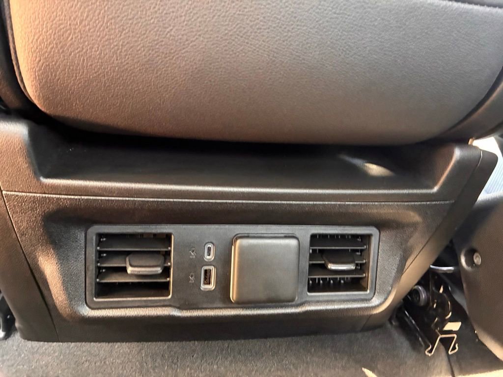 Used 2024 GMC Sierra 1500 SLT image 17