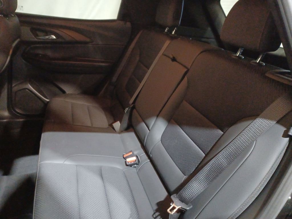 Used 2022 Chevrolet TrailBlazer RS w/ Convenience Package image 23