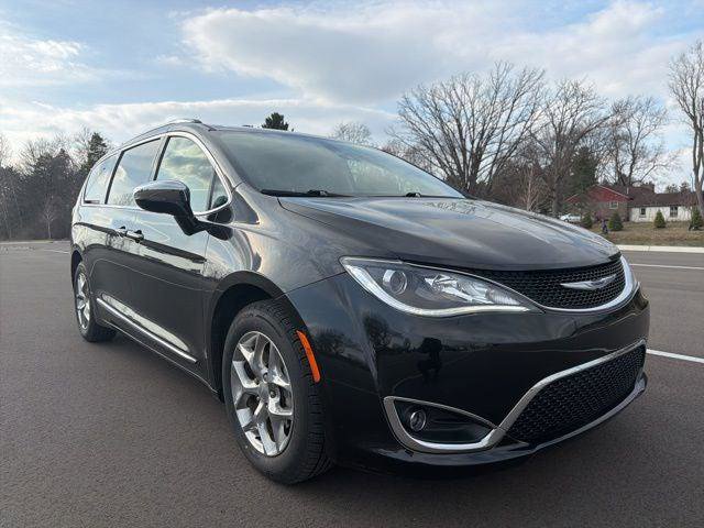 Certified 2019 Chrysler Pacifica Limited image 7