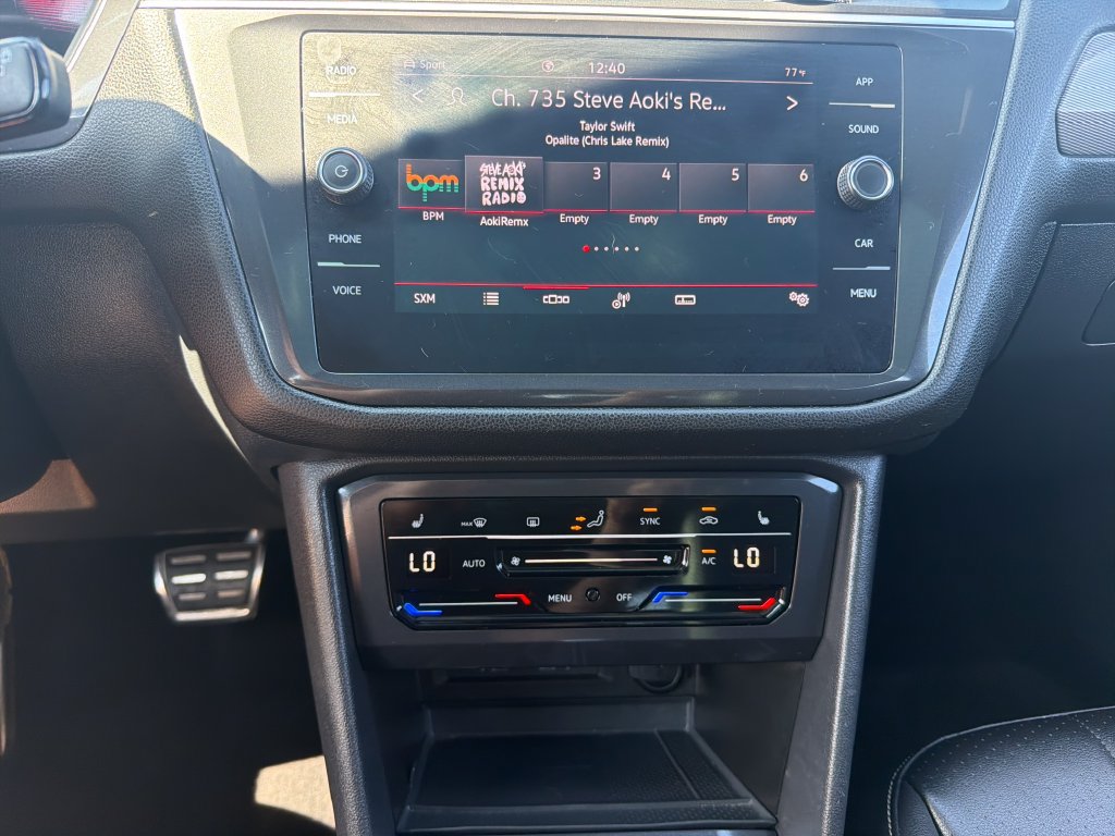 Certified 2023 Volkswagen Tiguan SE R-Line AWD/4WD image 15