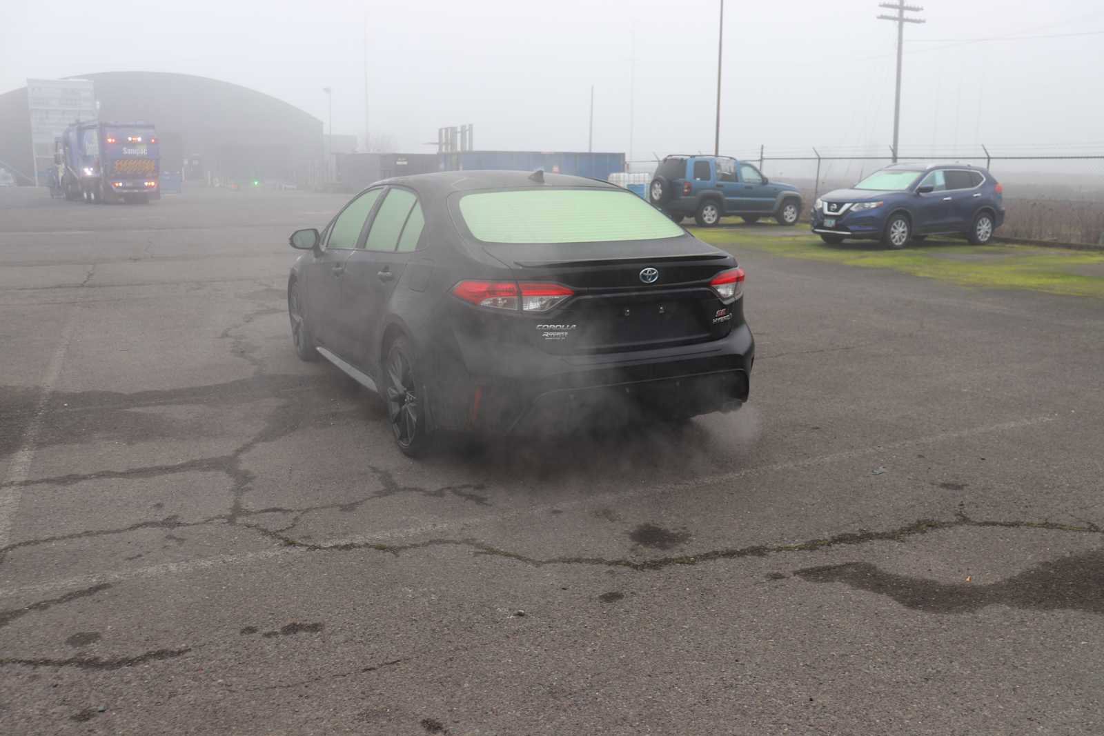 Used 2024 Toyota Corolla SE w/ SE Package image 7