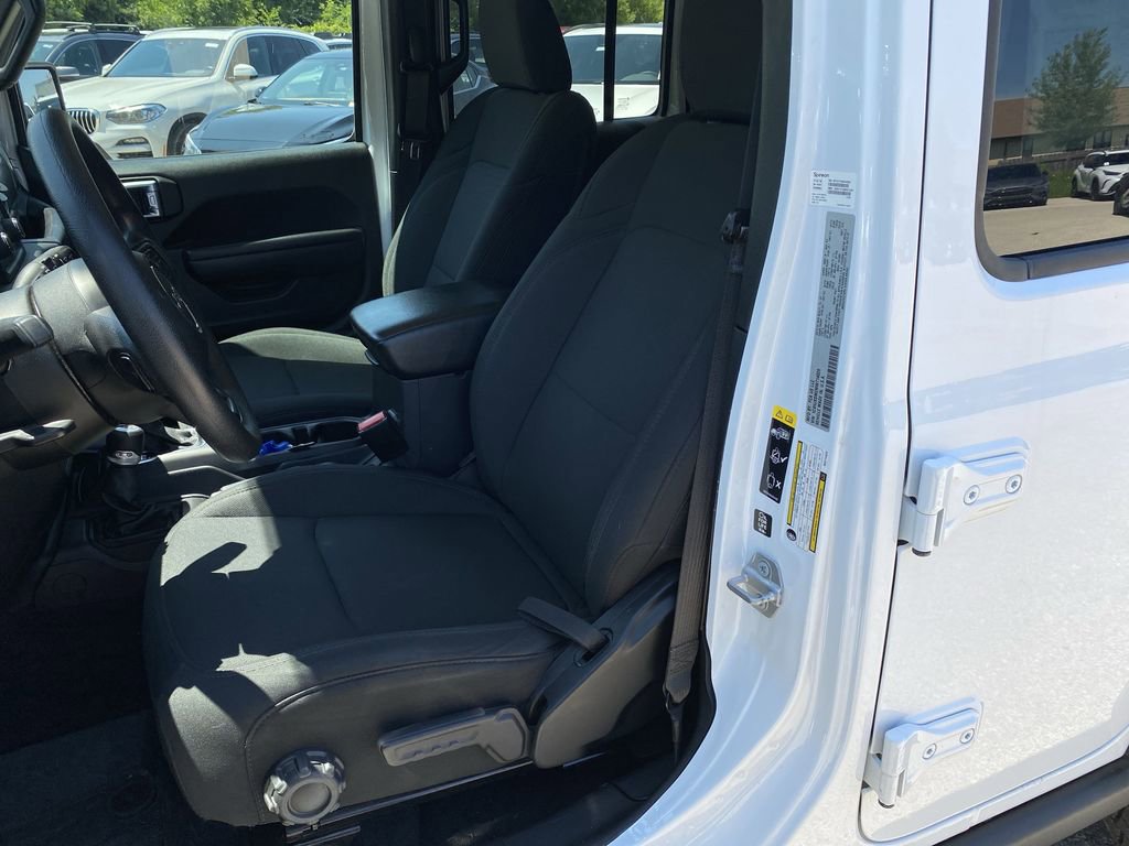 Used 2021 Jeep Wrangler Unlimited Sport image 4