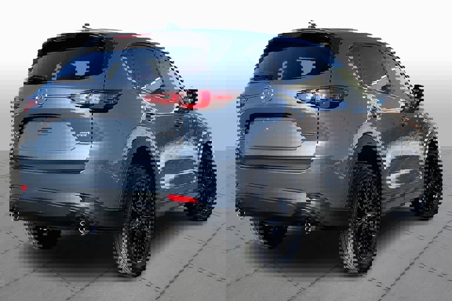 Used 2023 MAZDA CX-5 Carbon Edition image 13